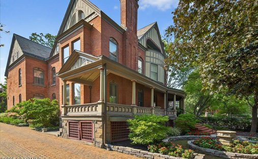 House in Saratoga Springs, New York, United States 1