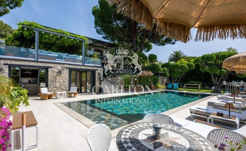 Villa in Font de Veyre, Cannes, France 1