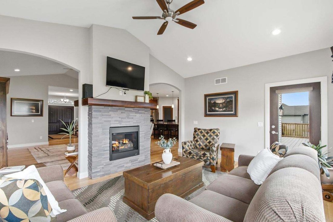House in Janesville, Wisconsin, United States 2 - 17892955