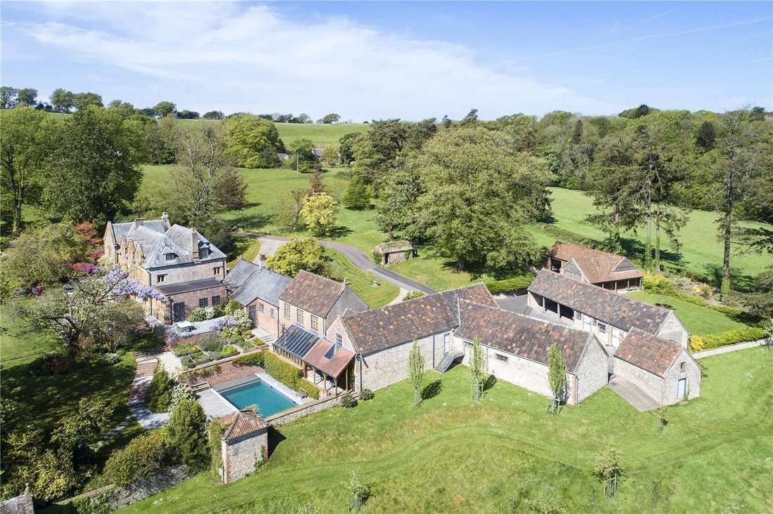 House in Broadwindsor, England 1 - 17976087