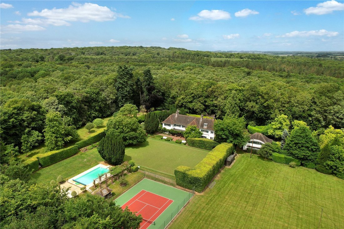 House in Rotherfield Peppard, England 1 - 17976035