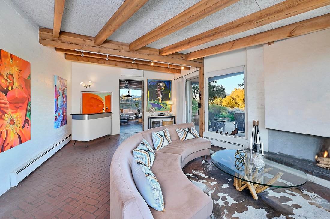 House in Taos, New Mexico, United States 4 - 17978509