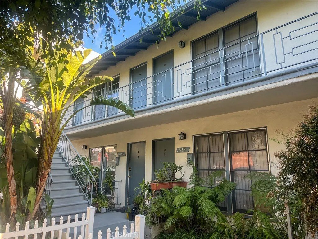 Los Angeles, California, United States 5 - 17979948