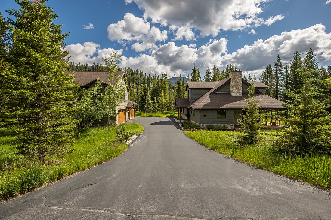 House in Gallatin Gateway, Montana, United States 2 - 17975972