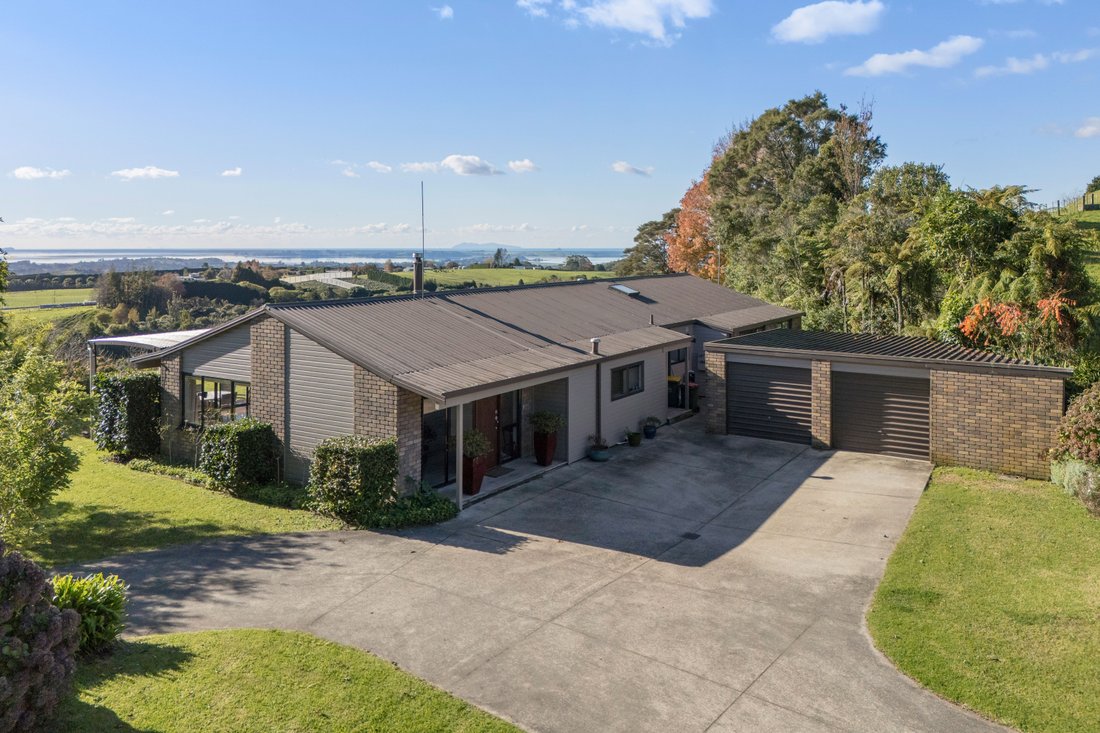 House in Whakamarama, Bay of Plenty, New Zealand 1 - 17977663