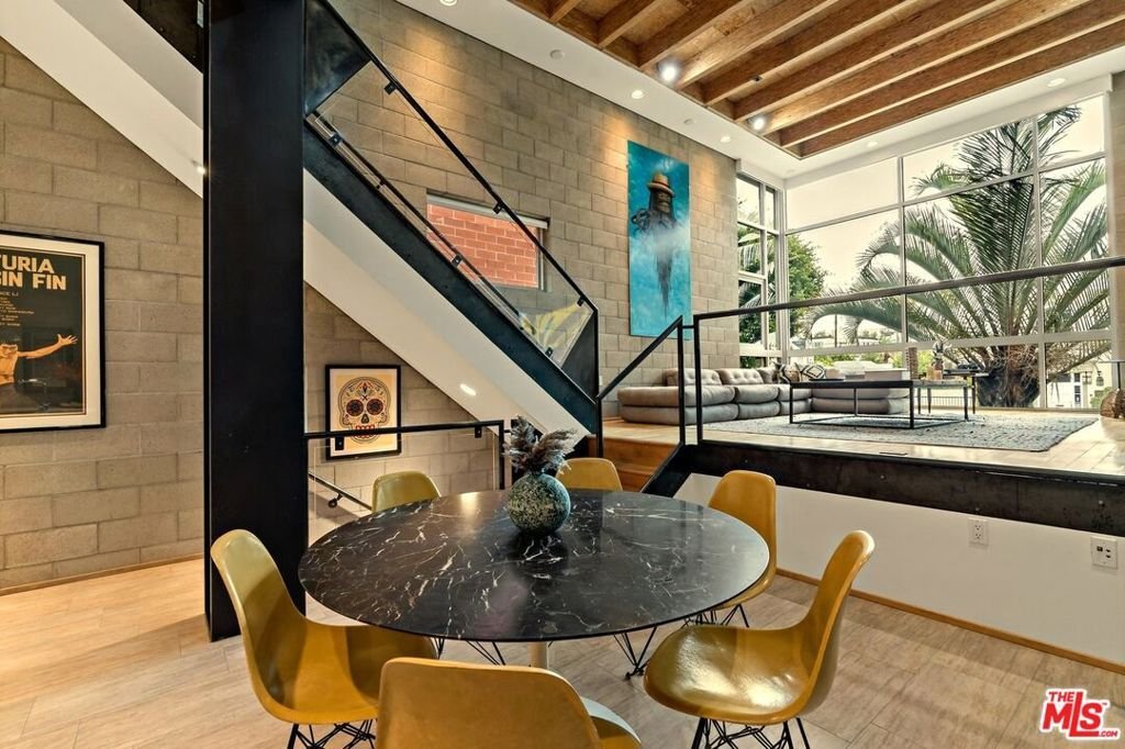 Condo in Los Angeles, California, United States 1 - 17978946
