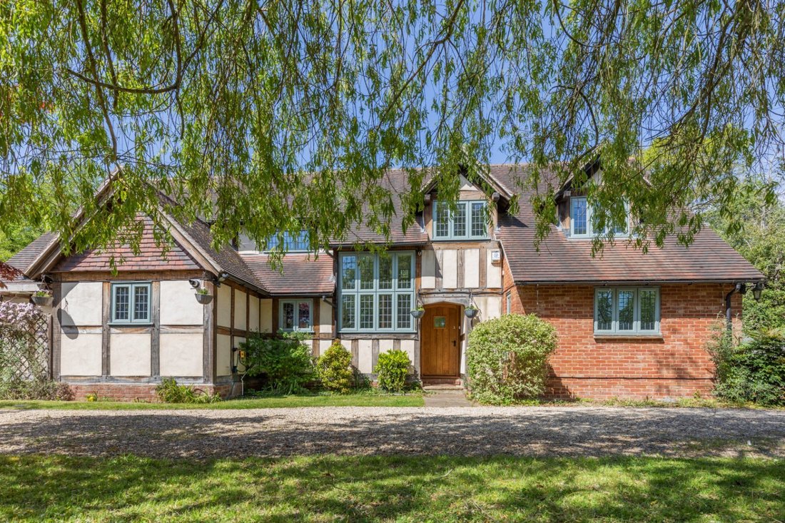 House in Stoke Poges, England 1 - 17976172
