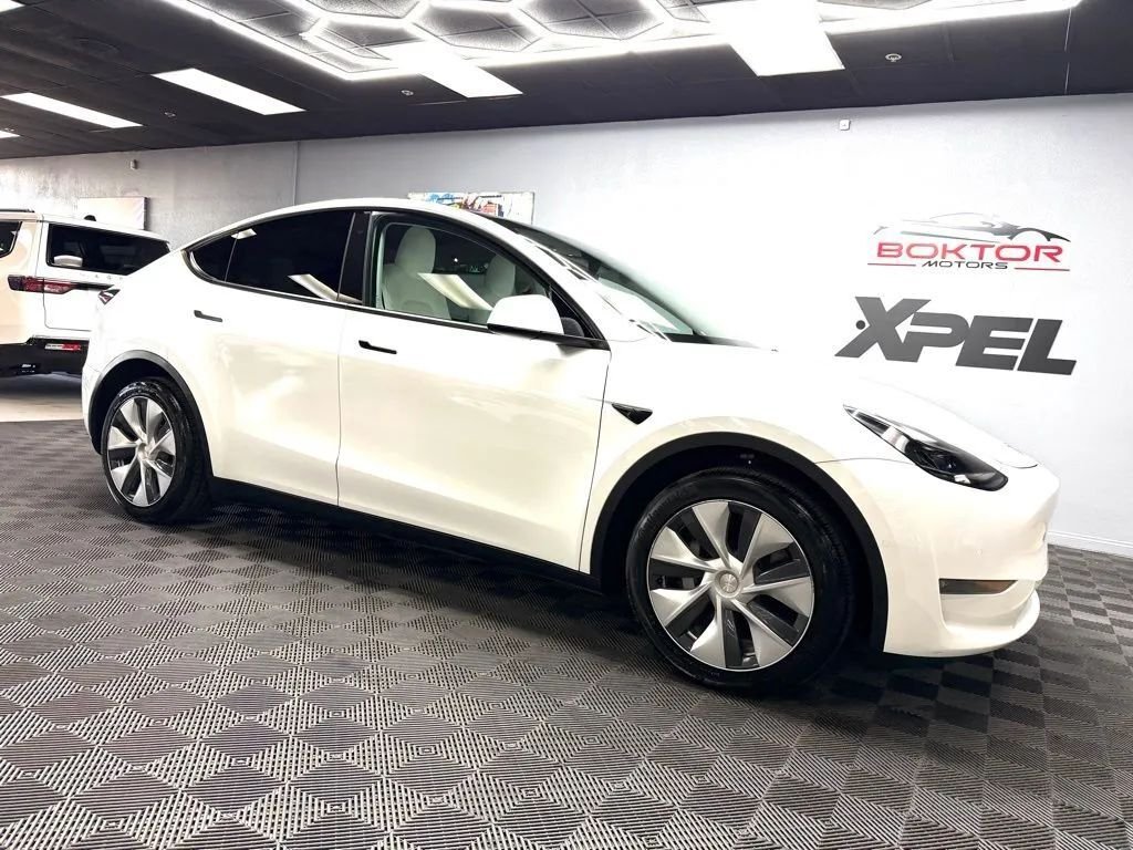 Suv in Las Vegas, NV, United States 2 - 17977544