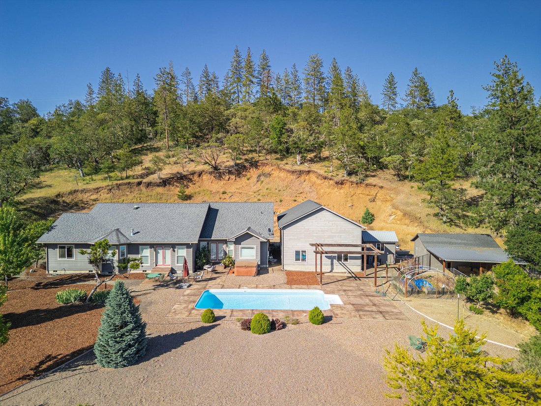 House in Eagle Point, Oregon, United States 2 - 17974803