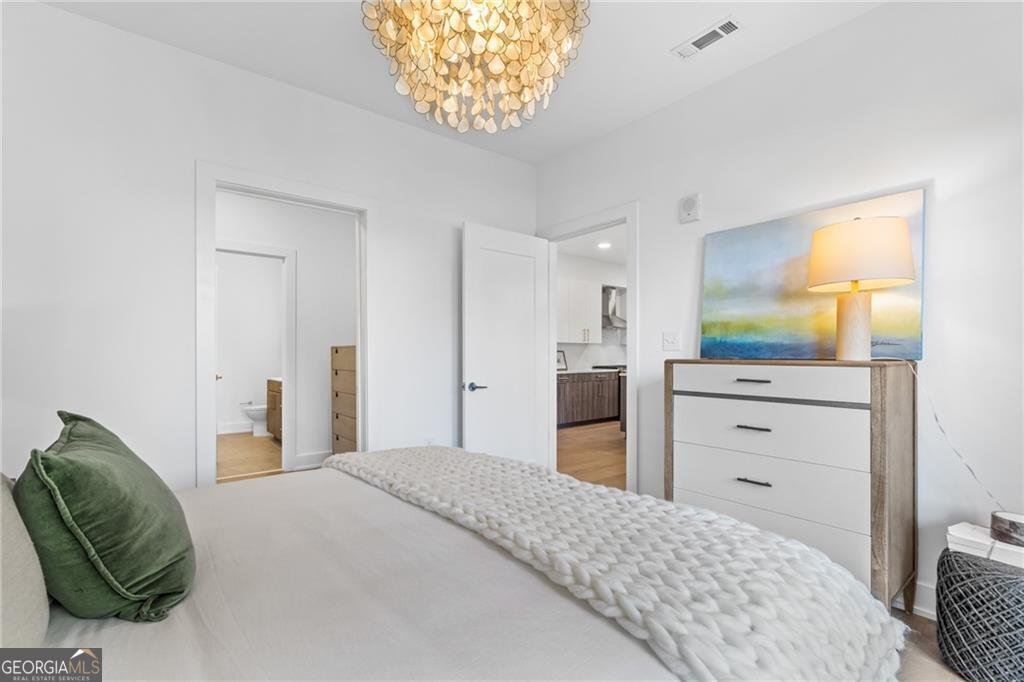 Condo in Atlanta, Georgia, United States 5 - 17979953