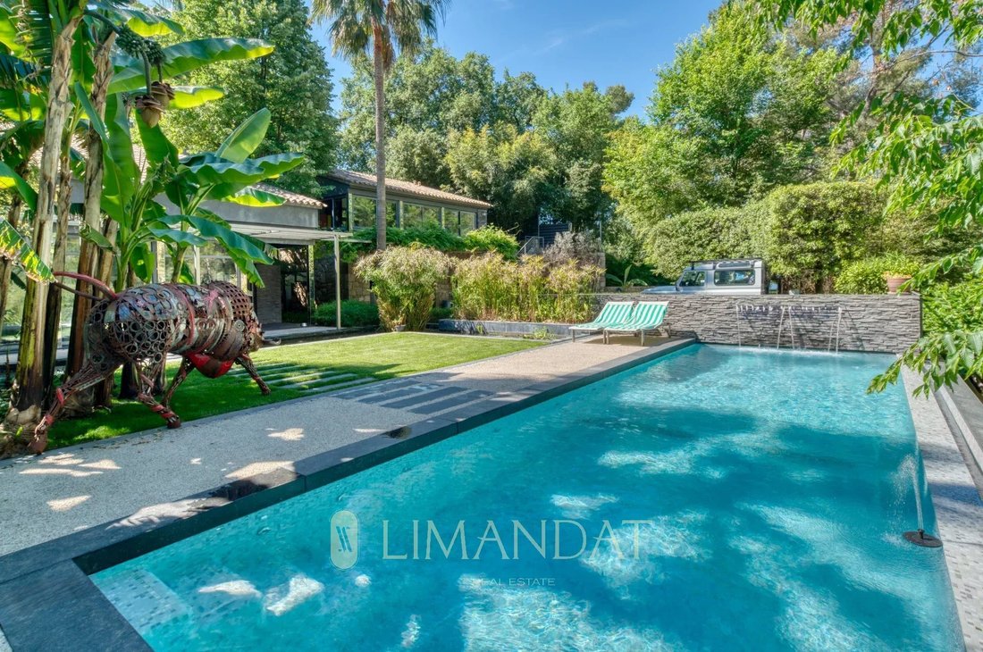 Villa in Châteauneuf-Grasse, Provence-Alpes-Côte d'Azur, Frankreich 1 - 15724926