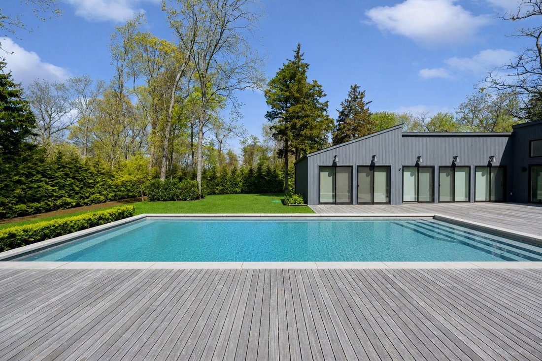 Sag Harbor, New York, United States 2 - 17976206