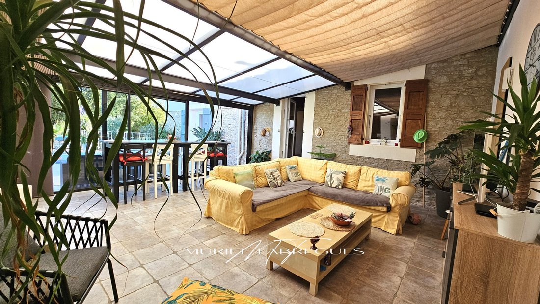 Villa in Mas-Saintes-Puelles, Occitania, France 1 - 17977362