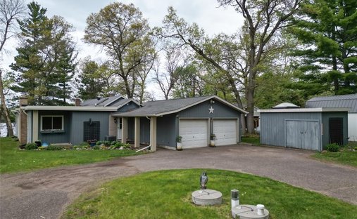House in Chippewa Falls, Wisconsin, United States 1