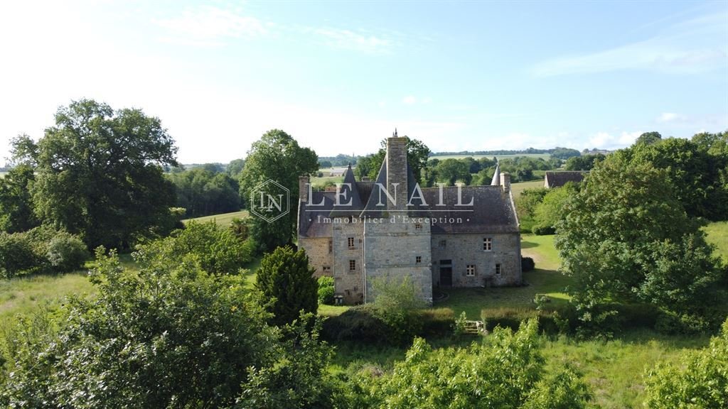 Estate in Centre Ville, Avranches, France 4 - 15139790