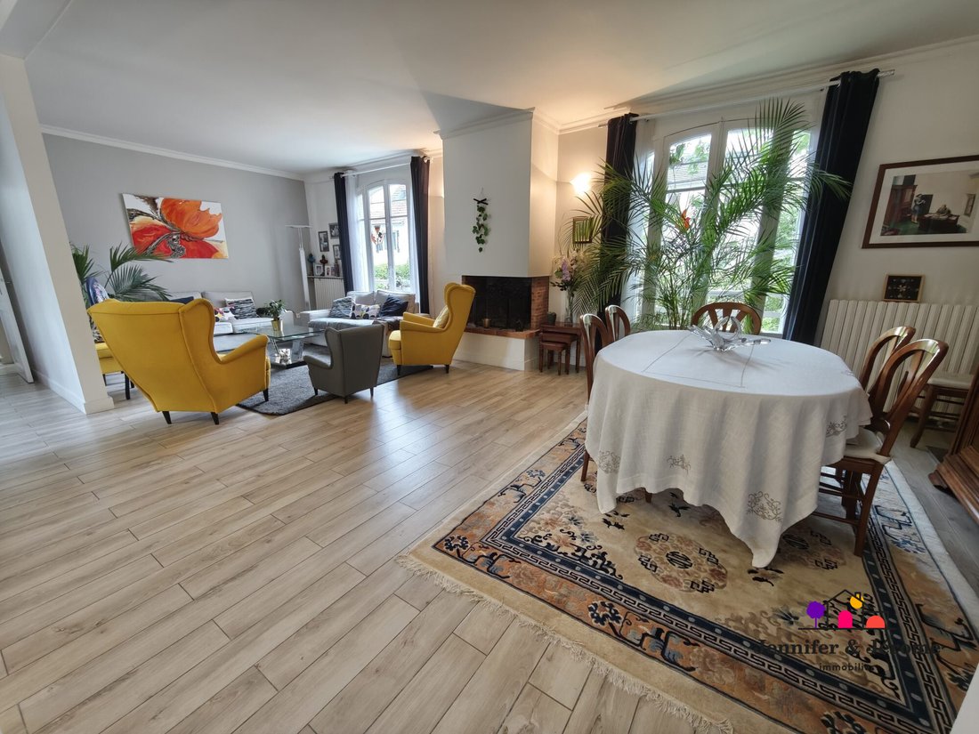 House in Centre Ville-Commerce, Enghien-les-Bains, France 2 - 17981227
