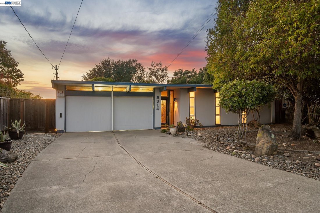 House in Castro Valley, California, United States 1 - 17975152