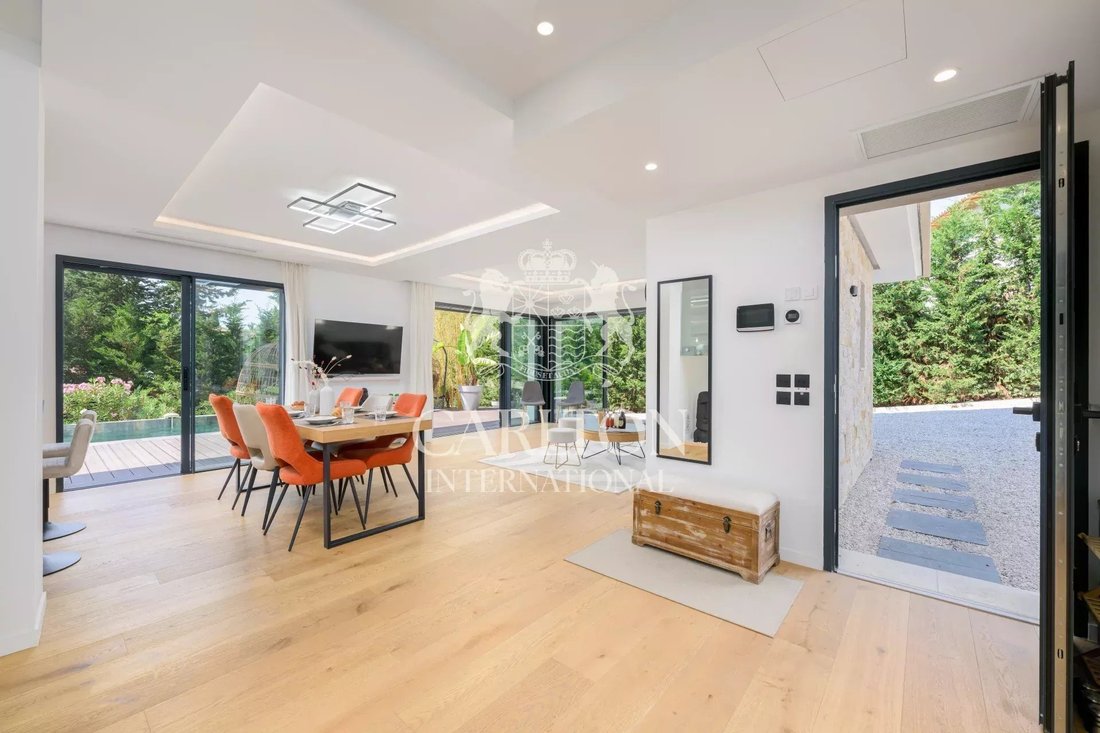 Villa in Mougins, Provence-Alpes-Côte d'Azur, France 4 - 15940868