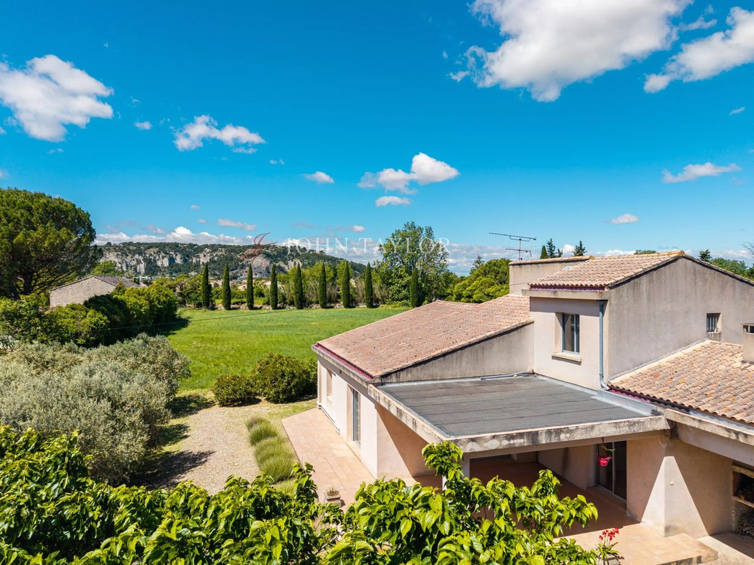House in Cavaillon, Provence-Alpes-Côte d'Azur, France 1 - 17976335