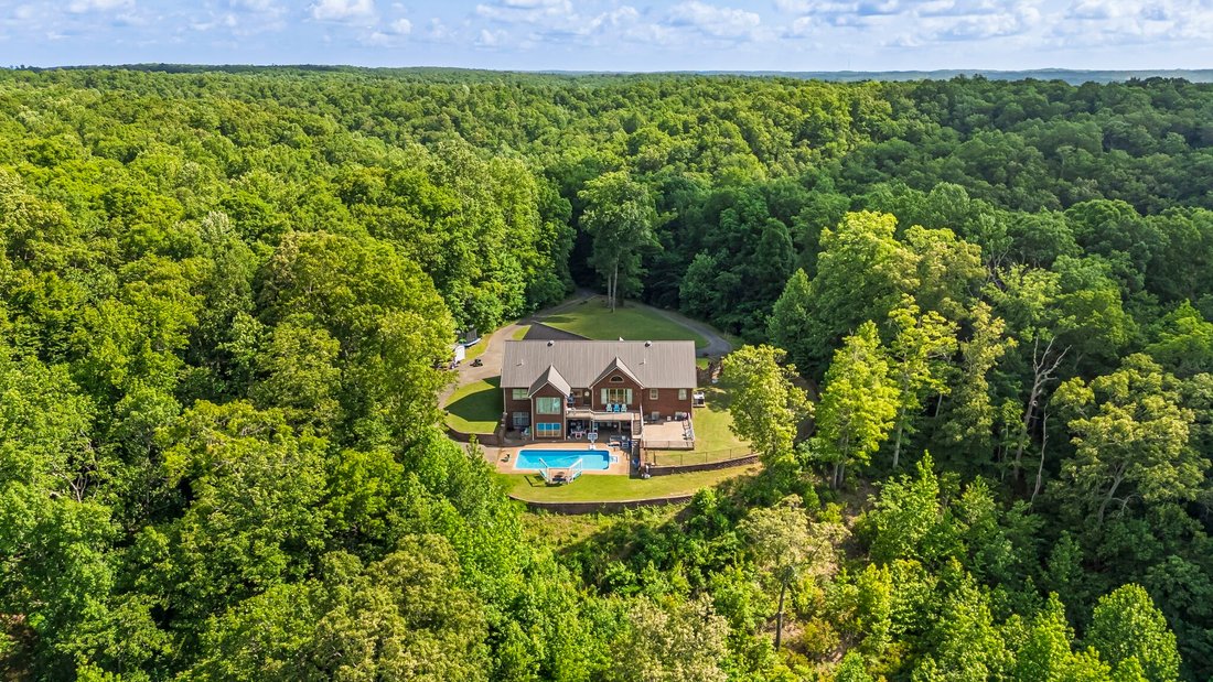 House in Lobelville, Tennessee, United States 3 - 17979820