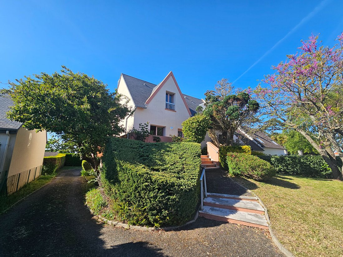 Villa in Granville, Normandy, France 2 - 17977369