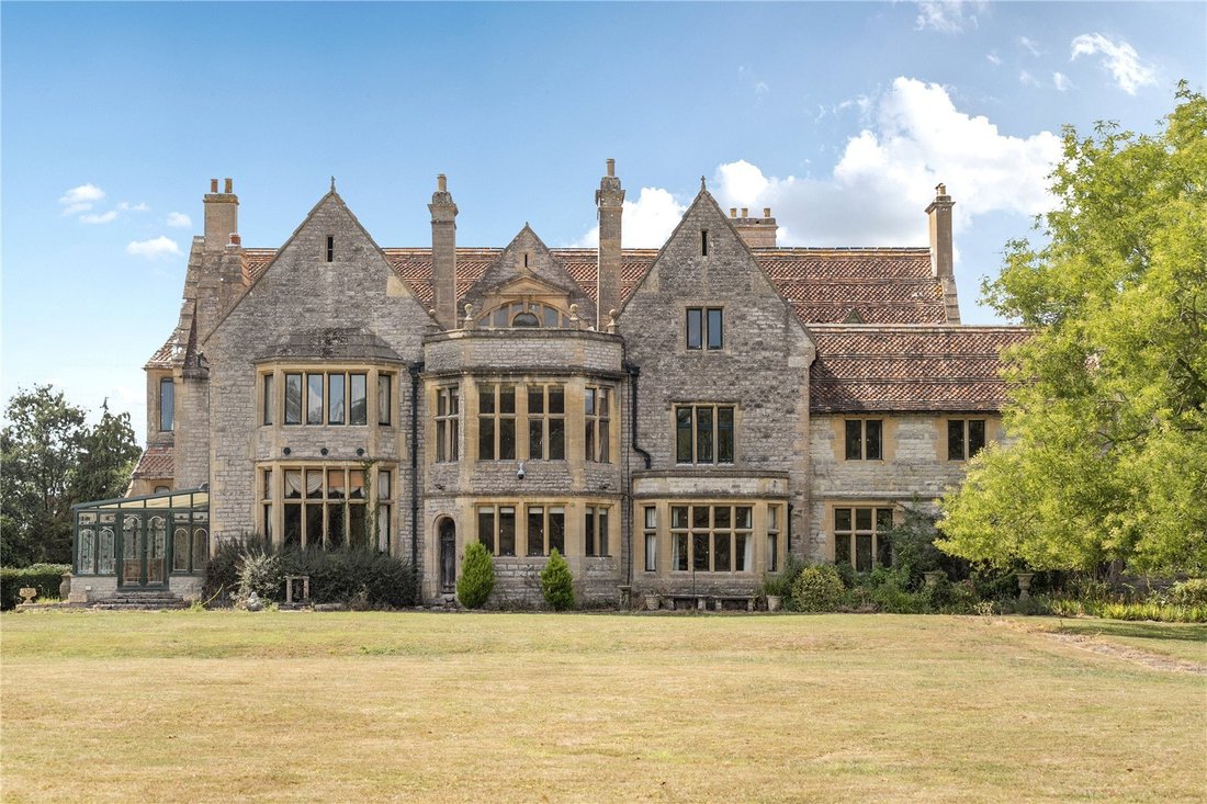 House in Somerset, England 3 - 17976078