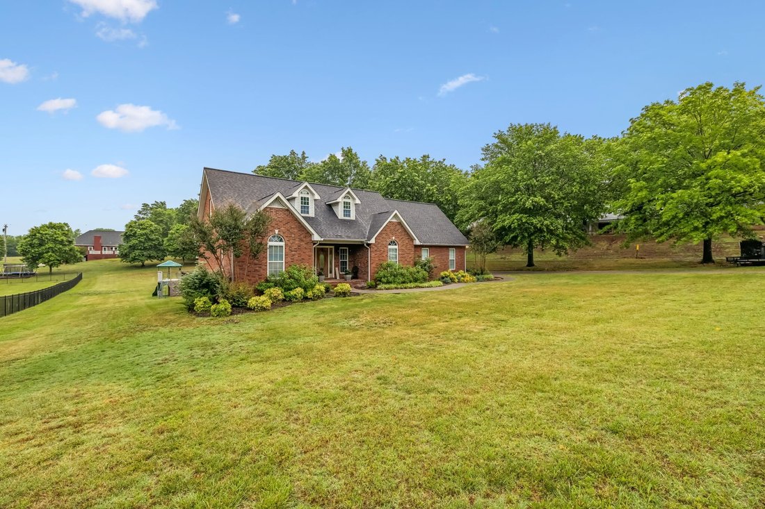 House in Carthage, Tennessee, United States 4 - 17979875