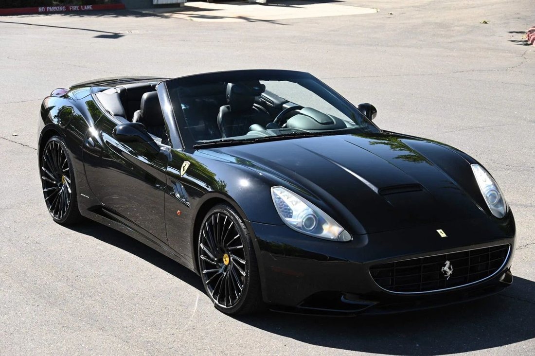 Cabriolet in Sacramento, CA, United States 2 - 17977636