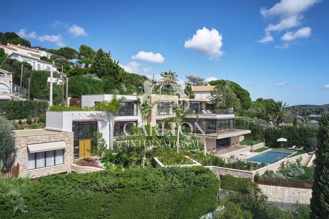 Villa in Mougins, Provence-Alpes-Côte d'Azur, France 1 - 17969962