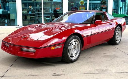 Chevrolet Corvette in Calverton, NY, United States 1