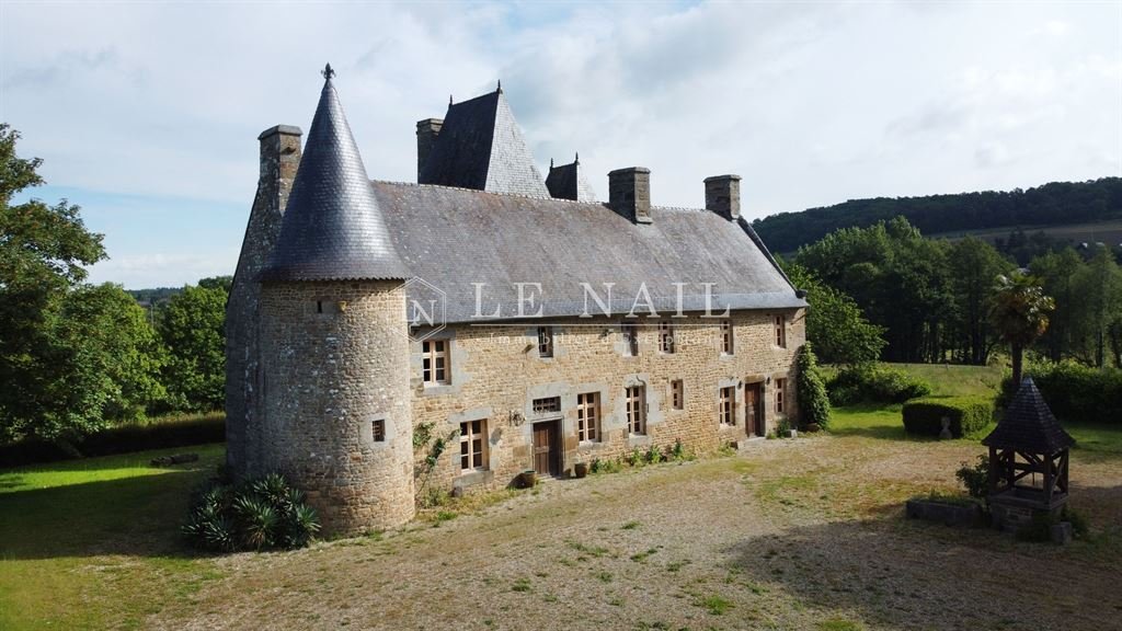 Estate in Centre Ville, Avranches, France 2 - 15139790