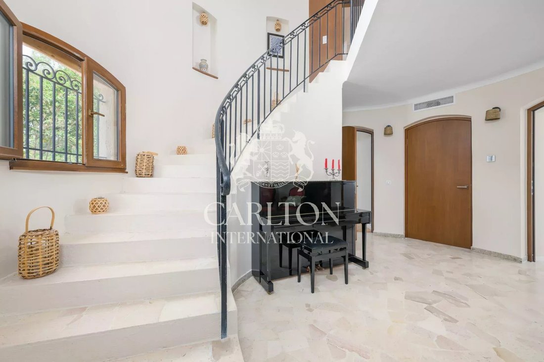 Villa in Le Dramont-Agay-Anthéor-Le Trayas, Saint-Raphaël, France 4 - 15295824