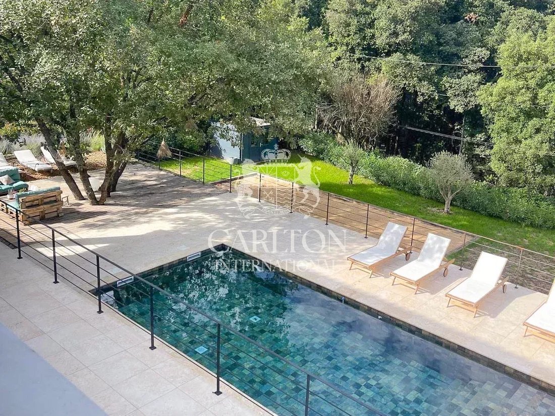 Villa in Grasse, Provence-Alpes-Côte d'Azur, France 1 - 16326731