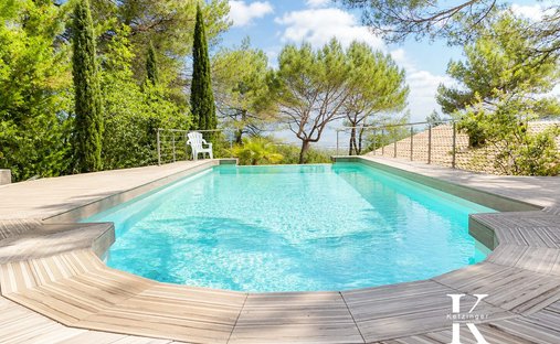 House in Pierrevert, Provence-Alpes-Côte d'Azur, France 1