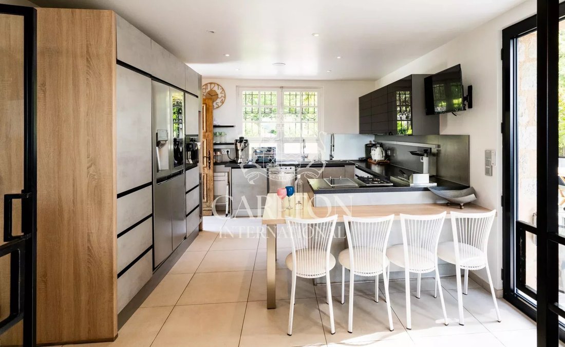 Villa in Font de Veyre, Cannes, France 5 - 15583640