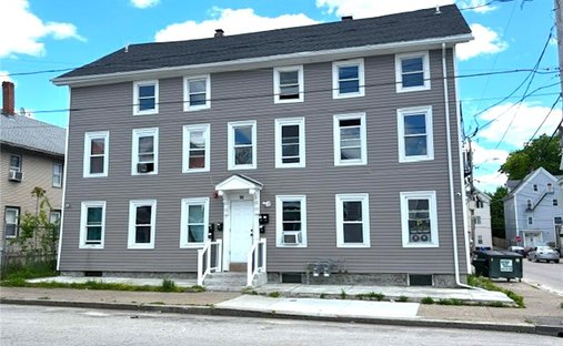 Apartment in Central Falls, Rhode Island, United States 1