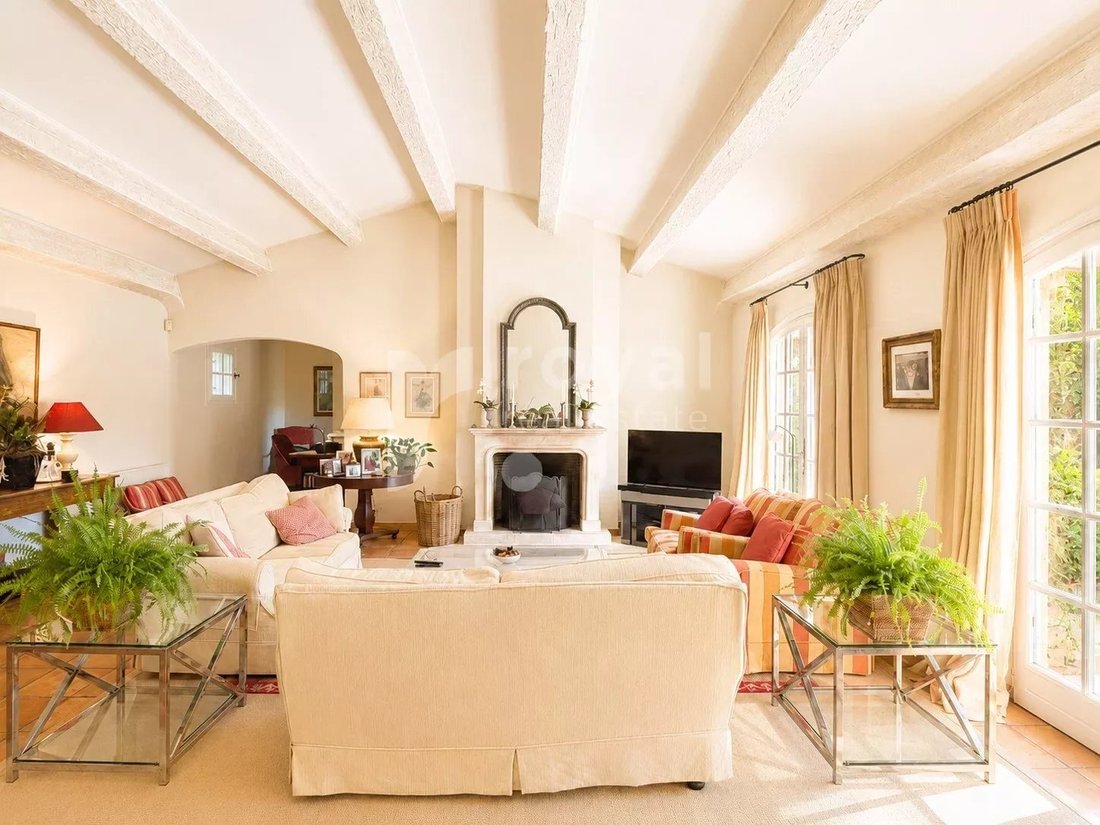 Villa in Valbonne, Provence-Alpes-Côte d'Azur, France 4 - 17976397