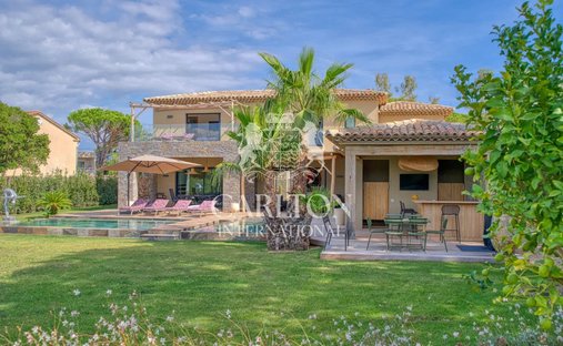 House in Zone Ouest Urbaine, Saint-Tropez, France 1