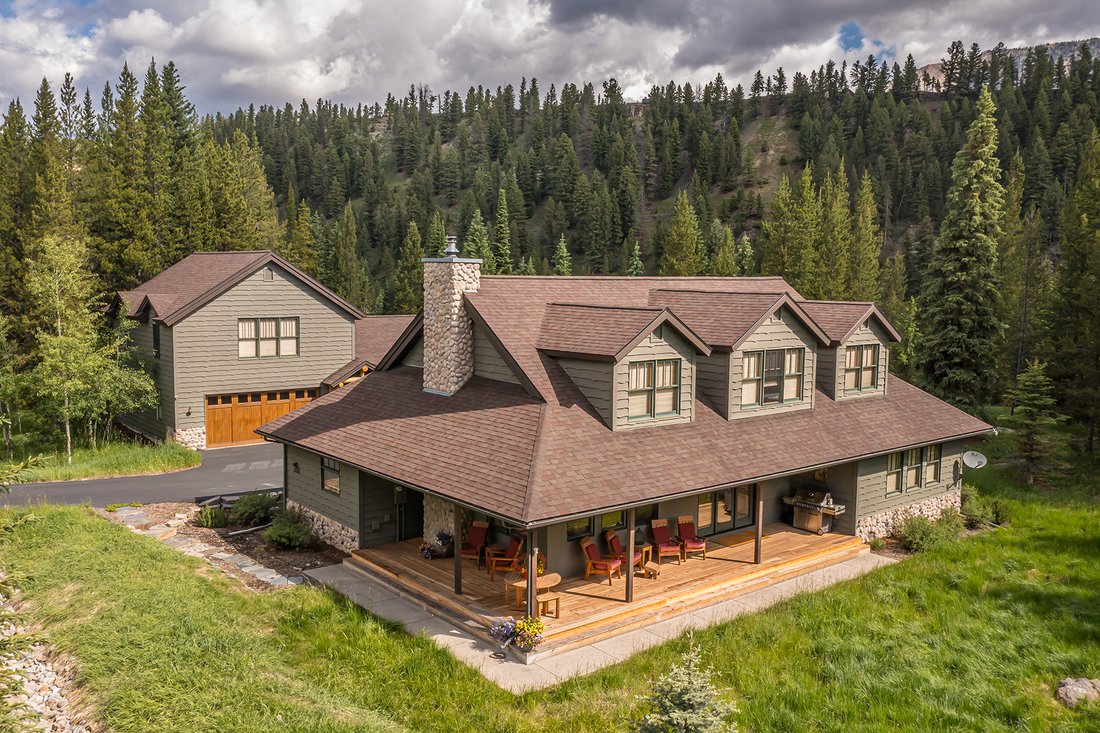 House in Gallatin Gateway, Montana, United States 4 - 17975972