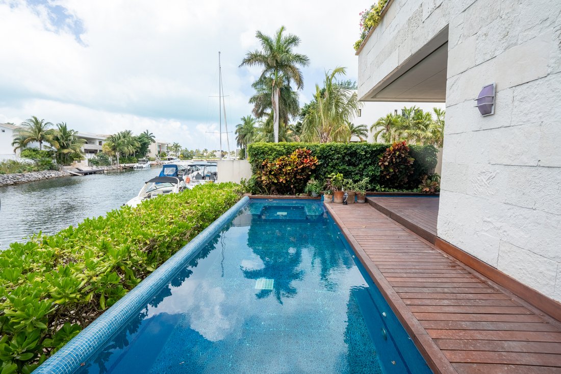 House in Puerto Cancún, Quintana Roo, Mexico 1 - 17975435