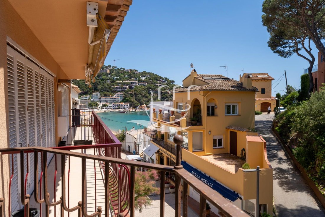 Penthouse in Llafranc, Palafrugell, Catalonia 1 - 17928187