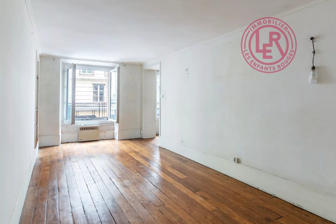 Apartment in Saint Thomas d'Aquin, Paris 7e Arrondissement, Paris 4 - 17976474