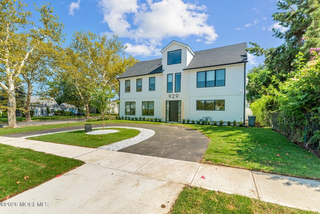 House in Long Branch, New Jersey, United States 1 - 17978636
