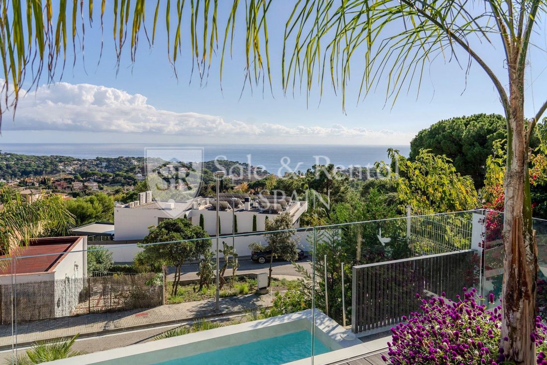 Chalet in Lloret de Mar, Catalonia, Spain 1 - 17978488