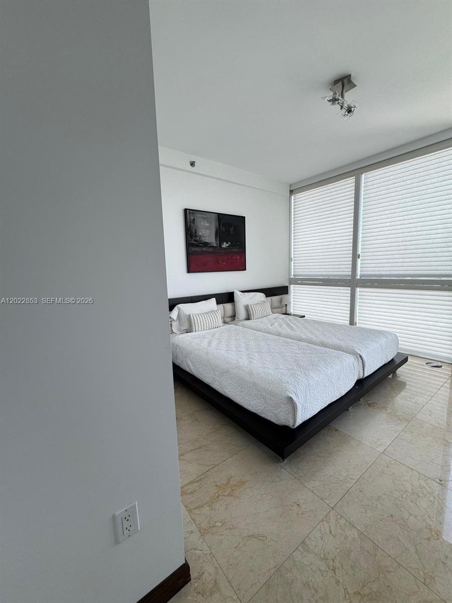 Condo in Miami Beach, Florida, United States 2 - 17975074