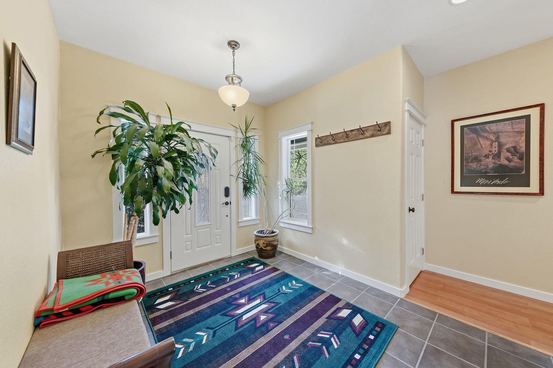 House in Eagle Point, Oregon, United States 4 - 17974803