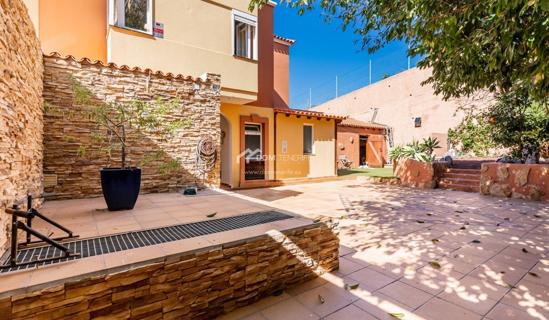 Townhouse in Costa Adeje, Adeje, Canary Islands 2 - 17980361