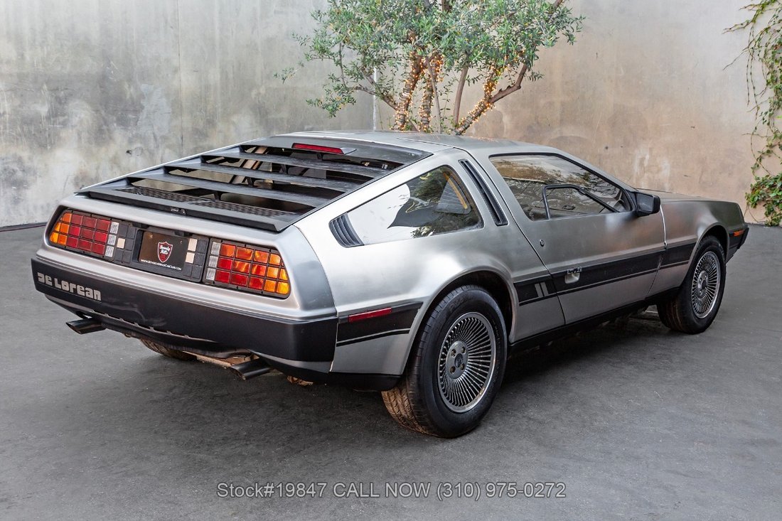 DeLorean DMC-12 in Los Angeles, CA 5 - 17976942