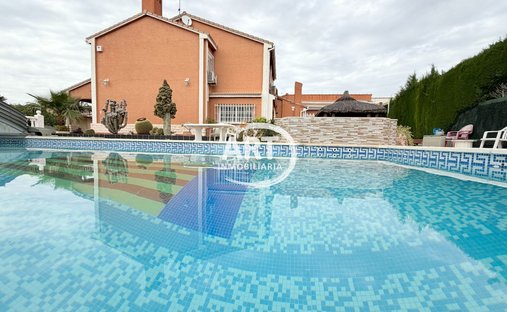 Chalet in San Antonio de Benagéber, Land Valencia, Spanien 1
