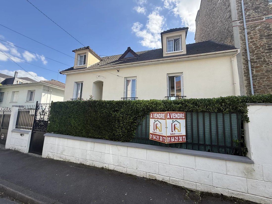 House in Chelles, Ile-de-France, France 1 - 17061879